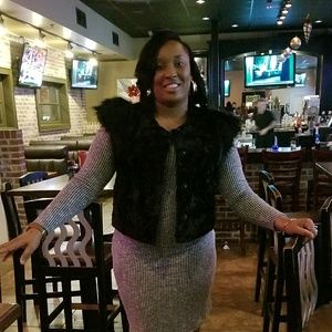 Meet your Posher, Latoya